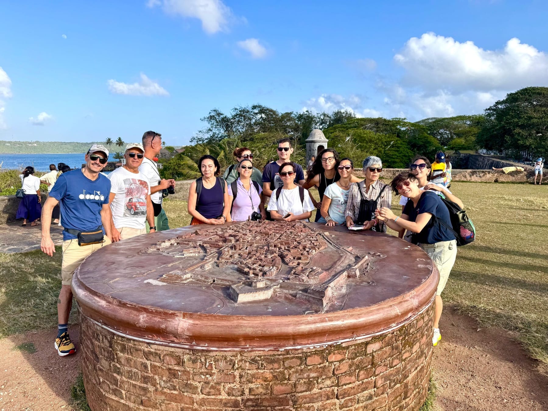 Les voyageurs explorent le Sri Lanka avec Aloy's Travel Services